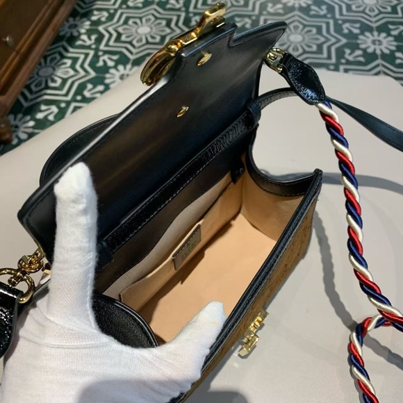 N16 Slightly Used Gucci Sylvie Brown velvet small shoulder straps Bag - Picture 7 of 15